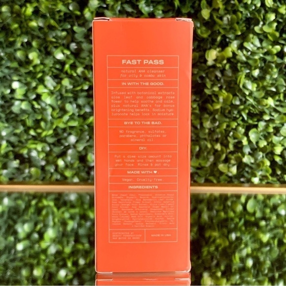 Item Beauty by Addison Rae Fast Pass Gel AHA Cleanser | NEW - Picture 7 of 9